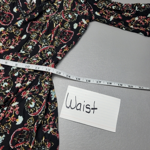 Kendall and Kylie cold shoulder strappy romper women's size small - Picture 12 of 15